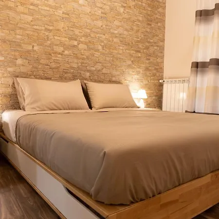 Tizzy Apartment&rooms Bed & Breakfast
