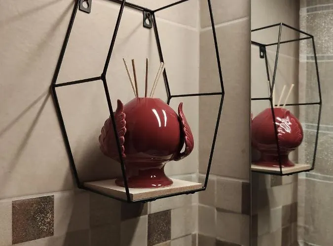 Tizzy & Готель типу 