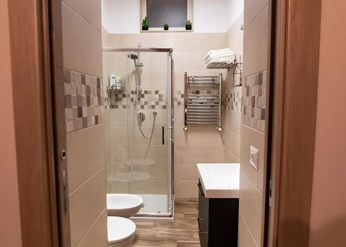 Tizzy & Готель типу 