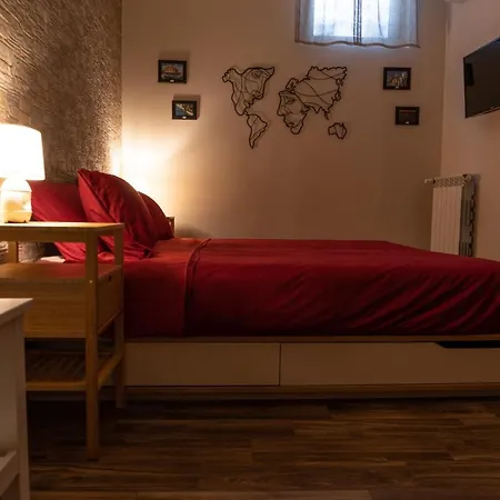 Tizzy Apartment&rooms Bed & Breakfast Bari