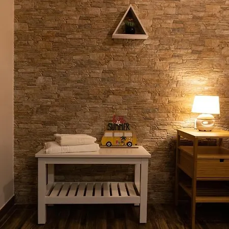 Tizzy Apartment&rooms Bed & Breakfast 3*